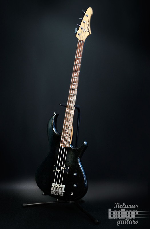 Aria Pro II Bass (Black) (Japan) (1980)