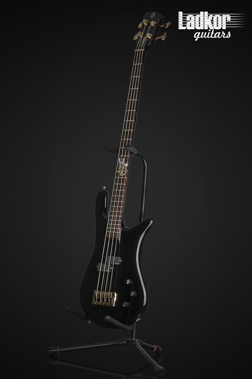 ian hill signature bass