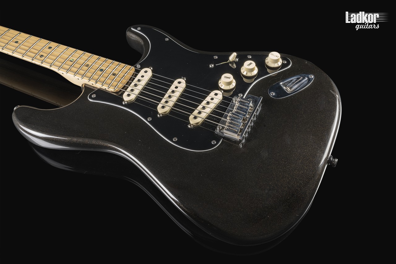 2005 Fender American Deluxe Stratocaster Montego Black with Bare Knuckle  Mother's Milk